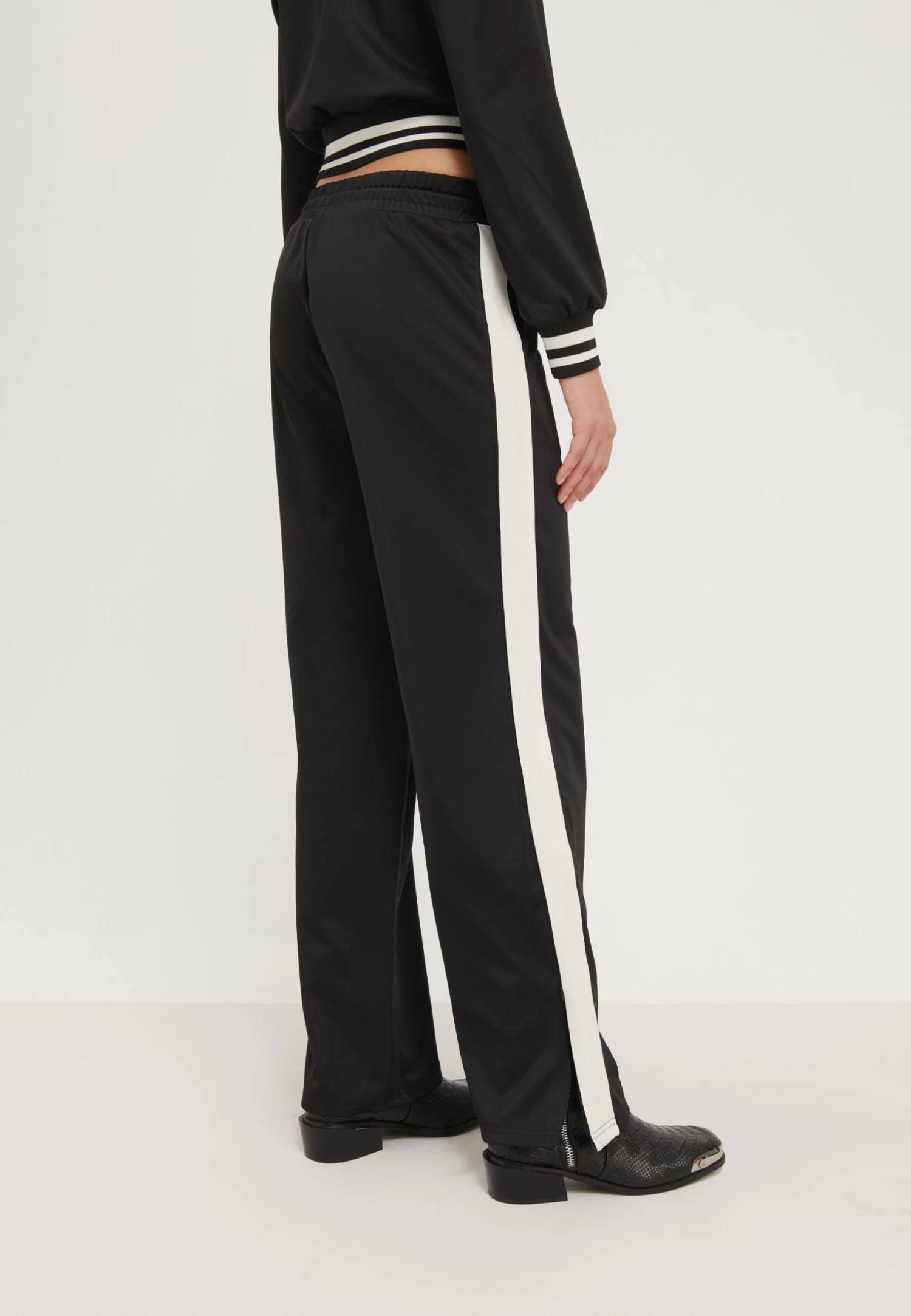 Even&Odd Pantaloni SportiviBlack Donna Pantaloni EV421A0DM-Q11 - immagine 3