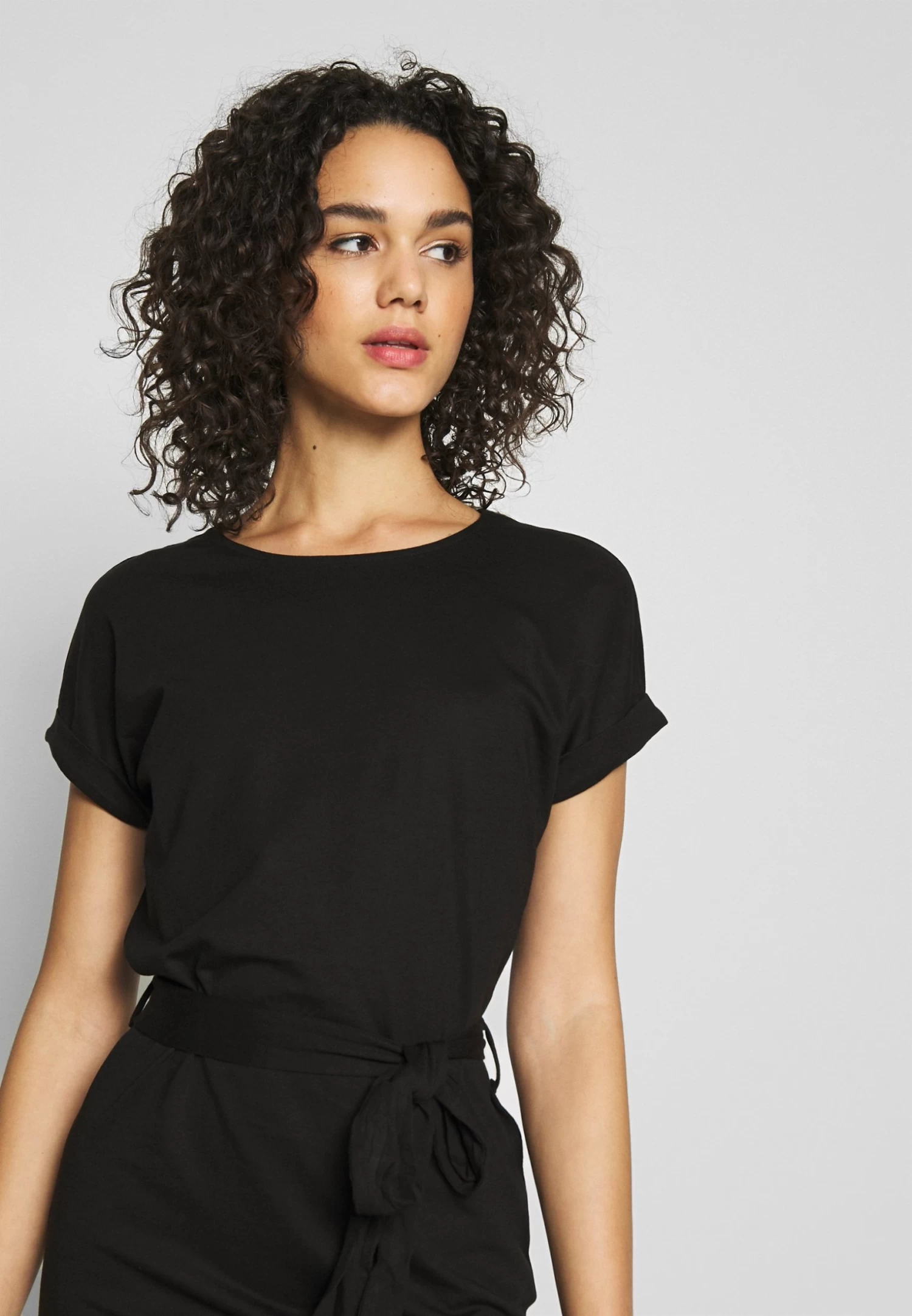 Even&Odd Basic Short Sleeves Mini Belted Dress - Vestito Di Maglina - Black/Black - immagine 4