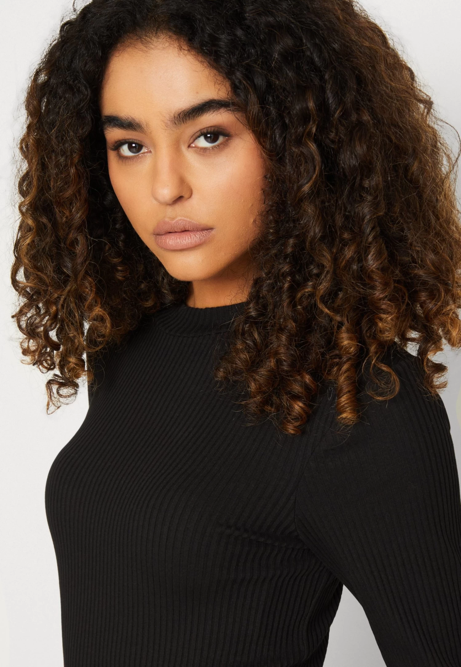 Even&Odd Circ Long Sleeves Midi High Slit Dress - Abito In Maglia - Black - immagine 4